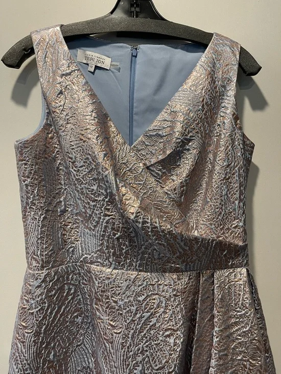 Rickie Freeman for Teri Jon Silver Metallic Brocade Cocktail Dress Size 12 EUC - Picture 4 of 9